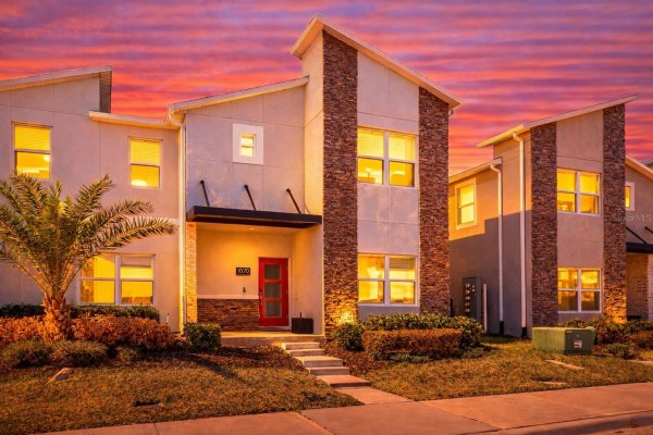 1070 SPLASH SHOT Pl DAVENPORT, FL 33896