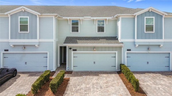2938 SATIRE St KISSIMMEE, FL 34746
