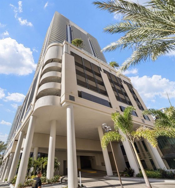 275 1ST Ave #1202 ST PETERSBURG, FL 33701