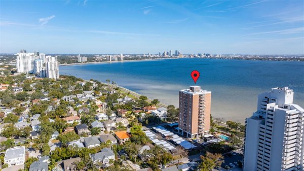 4015 BAYSHORE Blvd #10D TAMPA, FL 33611