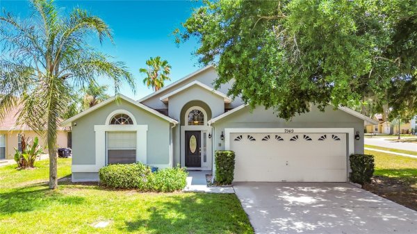 7949 GOLDEN POND Cir KISSIMMEE, FL 34747
