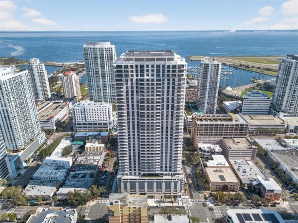 275 1ST Ave #4202 ST PETERSBURG, FL 33701