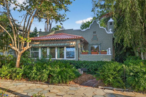 745 16TH Ave ST PETERSBURG, FL 33704