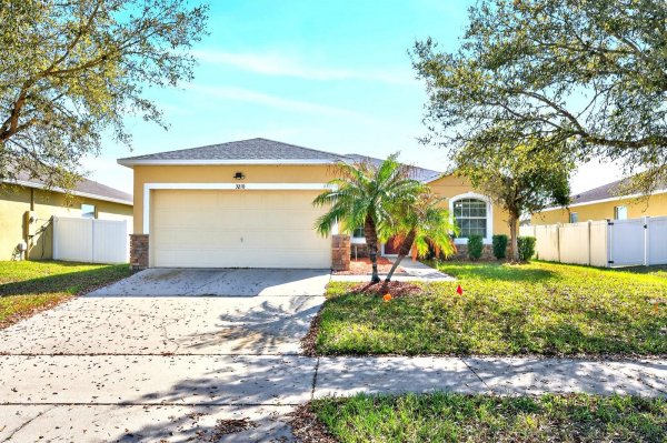 3210 QUEEN ALEXANDRIA Dr KISSIMMEE, FL 34744