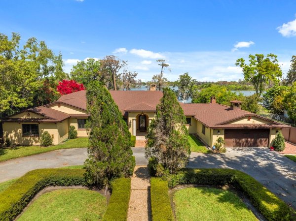 5400 KENMORE Ln ORLANDO, FL 32839