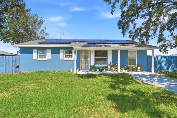 6 VIOLA St KISSIMMEE, FL 34741