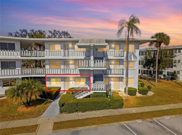 11201 80TH Ave #102 SEMINOLE, FL 33772