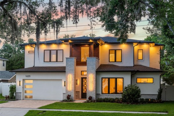 1620 S EOLA Dr ORLANDO, FL 32806