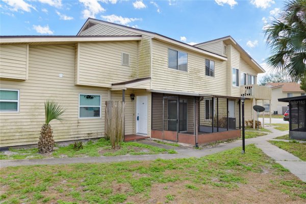 1023 Spg MEADOW Dr #1023 KISSIMMEE, FL 34741