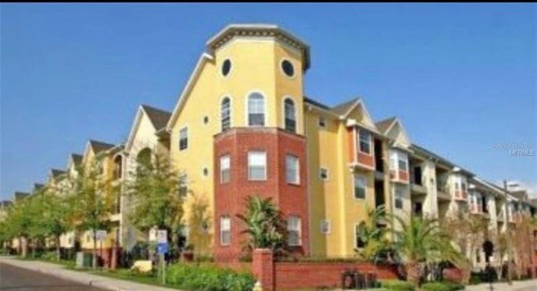 1810 E PALM Ave #2104 TAMPA, FL 33605