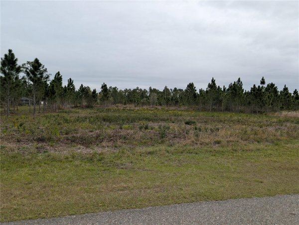 224 POINCIANA Dr INDIAN LAKE ESTATES, FL 33855