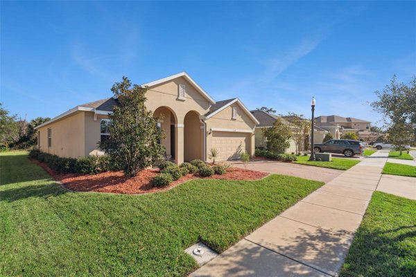 2339 JERNIGAN Cir KISSIMMEE, FL 34746