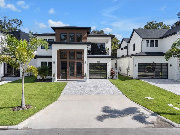 239 E HARDING St ORLANDO, FL 32806