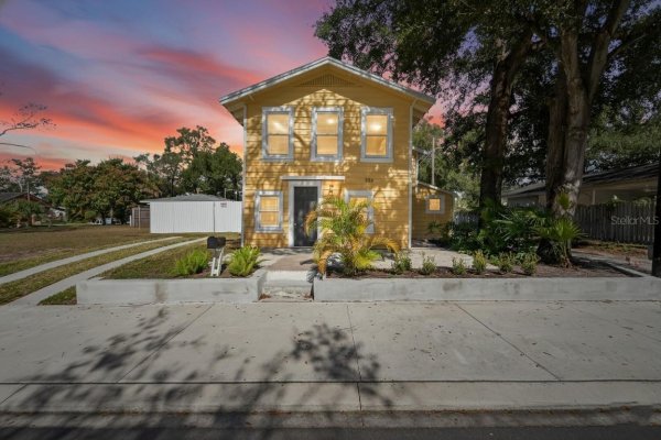 206 E FRIERSON Ave TAMPA, FL 33603