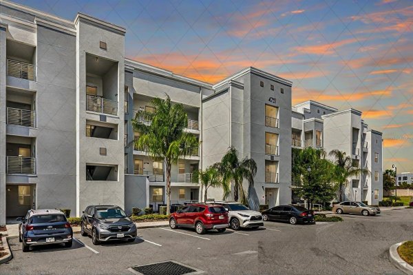 4751 CLOCK TOWER Dr #204 KISSIMMEE, FL 34746