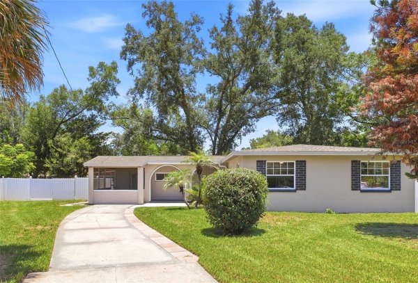 511 OXFORD Ct ORLANDO, FL 32803