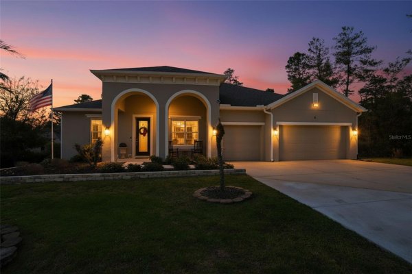 4 VINCA St HOMOSASSA, FL 34446