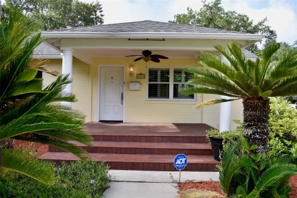 2200 E GORE St ORLANDO, FL 32806