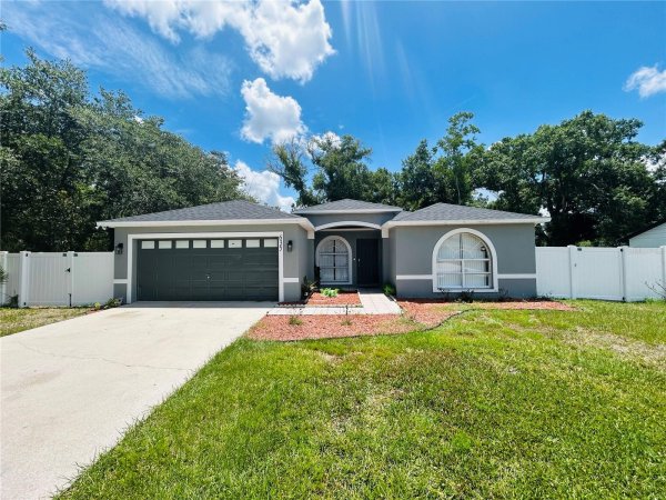635 GAZELLE Dr KISSIMMEE, FL 34759
