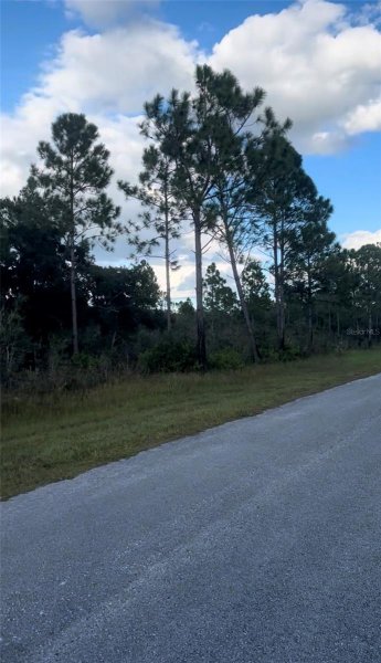 424 ALLAMANDA Dr INDIAN LAKE ESTATES, FL 33855