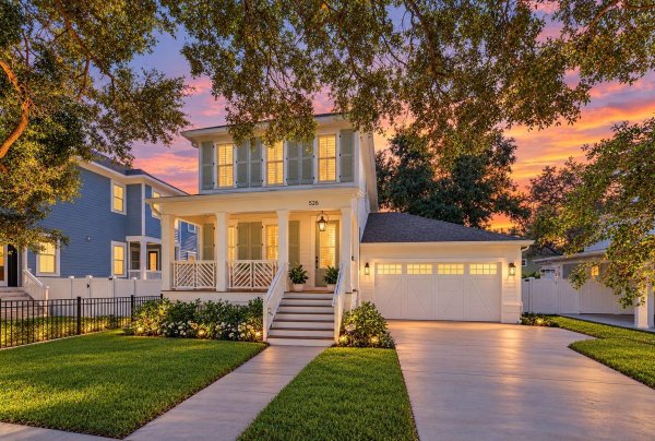 526 13TH Ave ST PETERSBURG, FL 33701