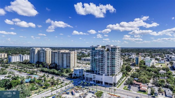555 QUAY Cmn #1702 SARASOTA, FL 34236